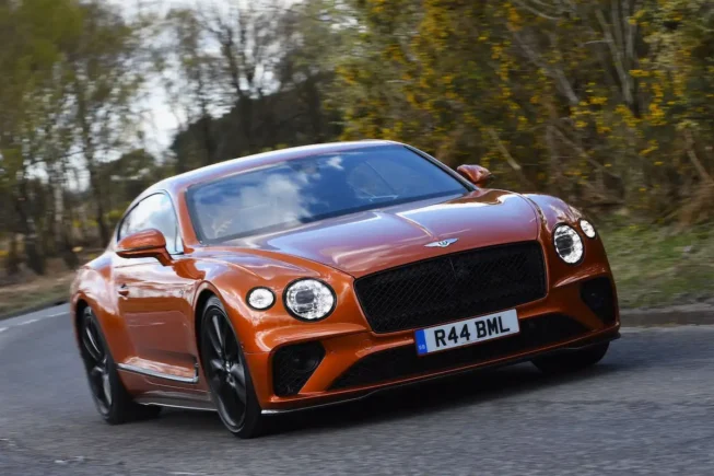 AutoInsight AI Presents: A Comprehensive Review of the Bentley Continental GT – Unraveling the Epitome of Modern Luxury and Performance