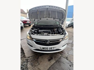 Vauxhall Astra 1.4i Turbo Elite Nav Hatchback 5dr Petrol Auto Euro 6 (s/s) (150 ps)