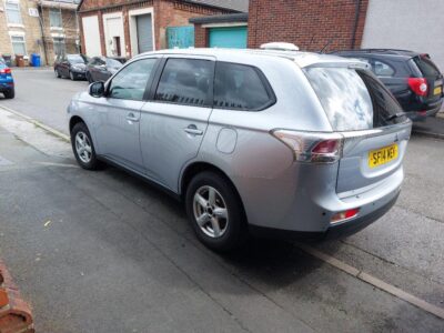 Mitsubishi Outlander 2.2 DI-D GX2 SUV 5dr Diesel Manual 4WD Euro 5 (s/s) (150 ps) SF14 MEV