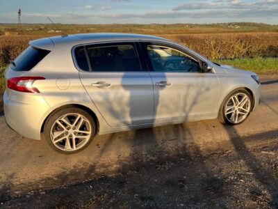 Peugeot 308 1.6 e-HDi Feline Hatchback 5dr Diesel Manual Euro 5 (s/s) (115 ps) FG64 JKE