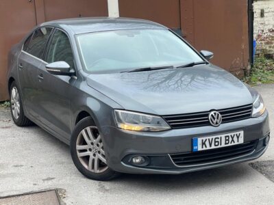 VOLKSWAGEN JETTA SPORT BLUEMOTION T TDISA ENGINE SIZE 1.6 Litres FUEL DIESEL BODY 4 DOOR SALOON TRANSMISSION SEMI AUTO SEATS 5 COLOUR GREY REG DATE 21/10/2011 64900 Miles KV61 BXY