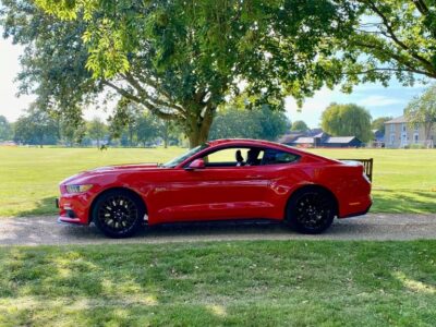 FORD MUSTANG GT ENGINE SIZE 5.0 Litres FUEL PETROL BODY 2 DOOR COUPE TRANSMISSION MANUAL SEATS 4 COLOUR RED REG DATE 02/09/2017 42000 Miles KE67 ERY