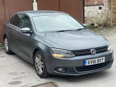 VOLKSWAGEN JETTA SPORT BLUEMOTION T TDISA ENGINE SIZE 1.6 Litres FUEL DIESEL BODY 4 DOOR SALOON TRANSMISSION SEMI AUTO SEATS 5 COLOUR GREY REG DATE 21/10/2011 64900 Miles KV61 BXY