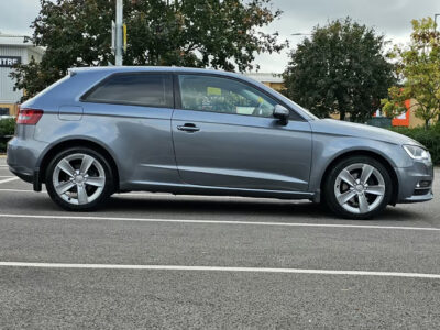 Audi A3 2.0 TDI SE ENGINE SIZE 2.0 Litres FUEL DIESEL BODY 3 DOOR HATCHBACK TRANSMISSION SEMI AUTO SEATS 5 COLOUR GREY REG DATE 01/09/2014 48,000 Miles AY64 XZL