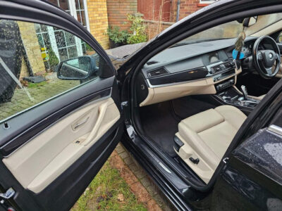 BMW 5 Series 520D SE AUTO ENGINE SIZE 2.0 Litres FUEL DIESEL BODY 4 DOOR SALOON TRANSMISSION AUTOMATIC SEATS 5 COLOUR BLACK REG DATE 01/09/2012 83400 Miles CX62 XCW