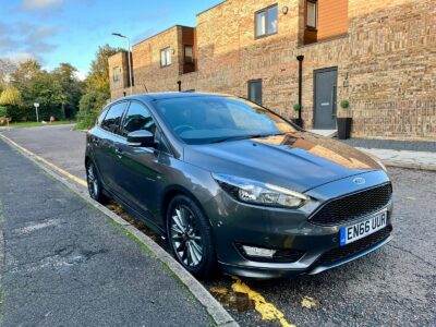 FORD FOCUS ST-LINE EN66 UUR ENGINE SIZE 1.0 Litres FUEL PETROL BODY 5 DOOR HATCHBACK TRANSMISSION MANUAL SEATS 5 COLOUR GREY REG DATE 21/12/2016 72500 Miles EN66UUR