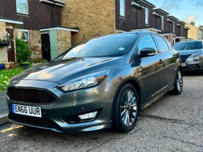 FORD FOCUS ST-LINE EN66 UUR ENGINE SIZE 1.0 Litres FUEL PETROL BODY 5 DOOR HATCHBACK TRANSMISSION MANUAL SEATS 5 COLOUR GREY REG DATE 21/12/2016 72500 Miles EN66UUR