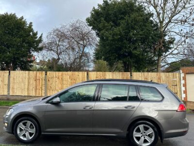 VOLKSWAGEN GOLF MATCH EDITION TSI BMT S-A GREY, 2016 ENGINE SIZE1.4 Litres FUEL PETROL BODY 5 DOOR ESTATE TRANSMISSION SEMI AUTO SEATS 5 COLOUR GREY REG DATE 23/09/2016  FE66 YJR