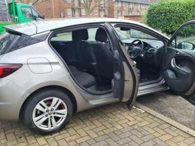 VAUXHALL ASTRA TECH LINE CDTI ENGINE SIZE 1.6 Litres FUEL DIESEL BODY 5 DOOR HATCHBACK TRANSMISSION MANUAL SEATS 5 COLOUR GREY REG DATE 21/02/2017 54900 miles FM66 DGZ