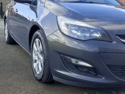 VAUXHALL ASTRA 1.6 DIESEL DESIGN ECO FLEX 2015 (EU65 CZV)