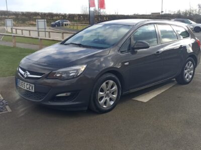 VAUXHALL ASTRA 1.6 DIESEL DESIGN ECO FLEX 2015 (EU65 CZV)