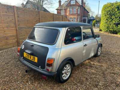 ROVER MINI 1000 CITY E ENGINE SIZE 1.0 Litres FUEL PETROL BODY 2 DOOR SALOON TRANSMISSION MANUAL SEATS 4 COLOUR SILVER REG DATE 23/08/1991 57,230 miles J39 RJB