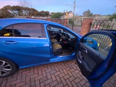 MERCEDES-BENZ A180 BLUEEFFICIENCY SE CDI A ENGINE SIZE1.5 Litres FUEL DIESEL BODY 5 DOOR HATCHBACK TRANSMISSION AUTOMATIC SEATS 5 COLOUR BLUE REG DATE 11/05/2015  49,500 Miles   KP15 XXJ