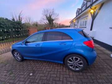 MERCEDES-BENZ A180 BLUEEFFICIENCY SE CDI A ENGINE SIZE1.5 Litres FUEL DIESEL BODY 5 DOOR HATCHBACK TRANSMISSION AUTOMATIC SEATS 5 COLOUR BLUE REG DATE 11/05/2015  49,500 Miles   KP15 XXJ