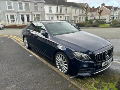 MERCEDES-BENZ MODEL E 220 D AMG LINE PREM 4MATIC A ENGINE CC 1950 cc ENGINE SIZE 2.0 Litres FUEL DIESEL BODY 4 DOOR SALOON TRANSMISSION AUTOMATIC SEATS 5 COLOUR BLUE REG DATE 30/05/2018 42,450 miles KR18 OYL