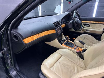 BMW 530i Champagne Edition 2 (2003) – LL030PM –