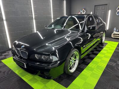 BMW 530i Champagne Edition 2 (2003) – LL030PM –