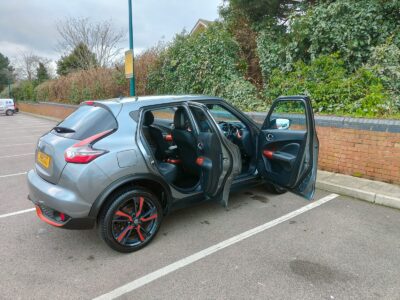 NISSAN MODEL JUKE TEKNA CVT ENGINE CC 1598 cc ENGINE SIZE 1.6 Litres FUEL PETROL BODY 5 DOOR HATCHBACK TRANSMISSION CVT SEATS 5 COLOUR GREY REG DATE 22/12/2018 32,345 miles LV68GXS