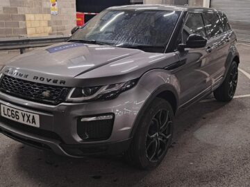 LAND ROVER RANGE ROVER EVOQUE SE TECH ED4 ENGINE SIZE 2.0 Litres FUEL DIESEL BODY 5 DOOR ESTATE TRANSMISSION MANUAL SEATS 5 COLOUR GREY REG DATE 05/01/2017 134000 Miles LC66 YXA