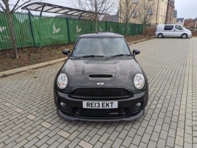 MINI JOHN COOPER WORKS ENGINE SIZE 1.6 Litres FUEL PETROL BODY 3 DOOR HATCHBACK TRANSMISSION MANUAL SEATS 4 COLOUR BLACK REG DATE 28/05/2013 77,000 miles RE13 EKT