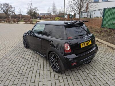 MINI JOHN COOPER WORKS ENGINE SIZE 1.6 Litres FUEL PETROL BODY 3 DOOR HATCHBACK TRANSMISSION MANUAL SEATS 4 COLOUR BLACK REG DATE 28/05/2013 77,000 miles RE13 EKT