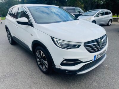 VAUXHALL GRANDLAND X SPORT NAV T D SS ENGINE SIZE 1.6 Litres FUEL DIESEL BODY 5 DOOR HATCHBACK TRANSMISSION MANUAL SEATS 5 COLOUR WHITE REG DATE 31/07/2018 80521 Miles DY18 MVR