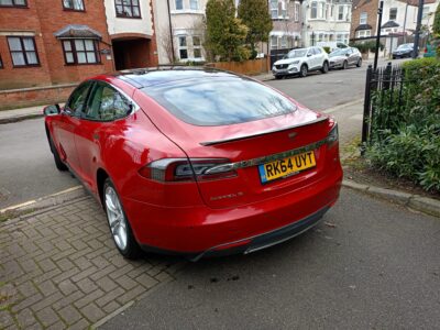 TESLA MODEL S FUEL ELECTRIC BODY 5 DOOR HATCHBACK TRANSMISSION AUTOMATIC SEATS 5 COLOUR RED REG DATE 30/09/2014 105000 miles RK64UYT