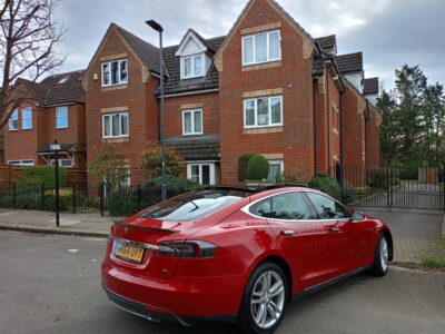 TESLA MODEL S FUEL ELECTRIC BODY 5 DOOR HATCHBACK TRANSMISSION AUTOMATIC SEATS 5 COLOUR RED REG DATE 30/09/2014 105000 miles RK64UYT