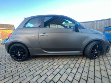 ABARTH F595C ENGINE SIZE 1.4 Litres FUEL PETROL BODY 3 DOOR CONVERTIBLE TRANSMISSION MANUAL SEATS 4 COLOUR GREY REG DATE 29/10/2021 8400 Miles RO71 WVX