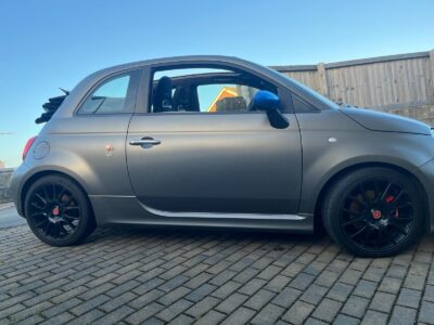 ABARTH F595C ENGINE SIZE 1.4 Litres FUEL PETROL BODY 3 DOOR CONVERTIBLE TRANSMISSION MANUAL SEATS 4 COLOUR GREY REG DATE 29/10/2021 8400 Miles RO71 WVX