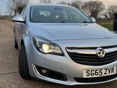 VAUXHALL MODEL INSIGNIA ELITE CDTI ECOFLEX SS ENGINE CC1 598 cc ENGINE SIZE 1.6 Litres FUEL DIESEL BODY 5 DOOR HATCHBACK TRANSMISSION MANUAL SEATS 5 COLOUR SILVER REG DATE 07/10/2015 76,000 miles SG65 ZVR