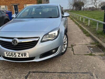 VAUXHALL MODEL INSIGNIA ELITE CDTI ECOFLEX SS ENGINE CC1 598 cc ENGINE SIZE 1.6 Litres FUEL DIESEL BODY 5 DOOR HATCHBACK TRANSMISSION MANUAL SEATS 5 COLOUR SILVER REG DATE 07/10/2015 76,000 miles SG65 ZVR