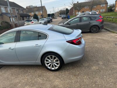 VAUXHALL MODEL INSIGNIA ELITE CDTI ECOFLEX SS ENGINE CC1 598 cc ENGINE SIZE 1.6 Litres FUEL DIESEL BODY 5 DOOR HATCHBACK TRANSMISSION MANUAL SEATS 5 COLOUR SILVER REG DATE 07/10/2015 76,000 miles SG65 ZVR