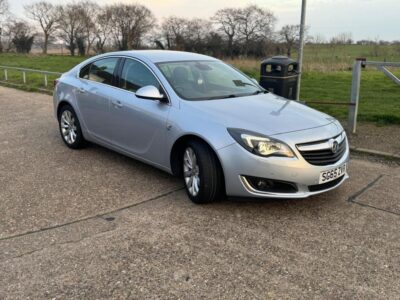 VAUXHALL MODEL INSIGNIA ELITE CDTI ECOFLEX SS ENGINE CC1 598 cc ENGINE SIZE 1.6 Litres FUEL DIESEL BODY 5 DOOR HATCHBACK TRANSMISSION MANUAL SEATS 5 COLOUR SILVER REG DATE 07/10/2015 76,000 miles SG65 ZVR