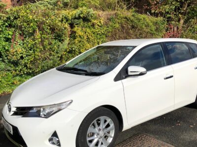 TOYOTA MODEL AURIS ICON VALVE MATIC ENGINE SIZE 1.6 Litres FUEL PETROL BODY 5 DOOR HATCHBACK TRANSMISSION MANUAL SEATS 5 COLOUR WHITE REG DATE 31/05/2013 Mileage 70000 VN13 KVU