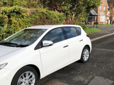 TOYOTA MODEL AURIS ICON VALVE MATIC ENGINE SIZE 1.6 Litres FUEL PETROL BODY 5 DOOR HATCHBACK TRANSMISSION MANUAL SEATS 5 COLOUR WHITE REG DATE 31/05/2013 Mileage 70000 VN13 KVU