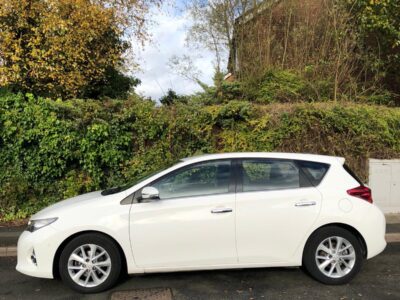 TOYOTA MODEL AURIS ICON VALVE MATIC ENGINE SIZE 1.6 Litres FUEL PETROL BODY 5 DOOR HATCHBACK TRANSMISSION MANUAL SEATS 5 COLOUR WHITE REG DATE 31/05/2013 Mileage 70000 VN13 KVU