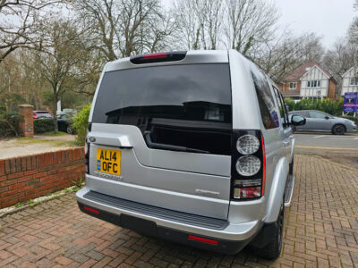 LAND ROVER DISCOVERY LANDMARK SDV6 AUTO ENGINE SIZE 3.0 Litres FUEL DIESEL BODY 5 DOOR ESTATE TRANSMISSION AUTOMATIC SEATS 7 COLOUR SILVER REG DATE 30/09/2016  95080 Miles YC66 UAL