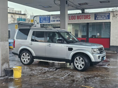 LAND ROVER DISCOVERY LANDMARK SDV6 AUTO ENGINE SIZE 3.0 Litres FUEL DIESEL BODY 5 DOOR ESTATE TRANSMISSION AUTOMATIC SEATS 7 COLOUR SILVER REG DATE 30/09/2016  95080 Miles YC66 UAL