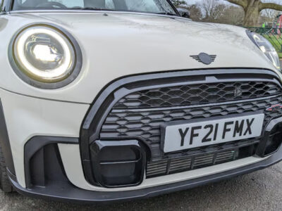 MINI COOPER SPORT AUTO ENGINE SIZE 1.5 Litres FUEL PETROL BODY 3 DOOR HATCHBACK TRANSMISSION AUTOMATIC SEATS 4 COLOUR WHITE REG DATE 31/05/2021 21800 miles YF21FMX