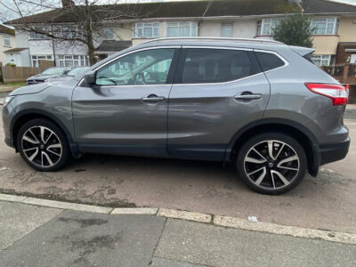 NISSAN QASHQAI TEKNA DCI CVT ENGINE SIZE 1.6 Litres FUEL DIESEL BODY 5 DOOR HATCHBACK TRANSMISSION CVT SEATS 5 COLOUR GREY REG DATE 04/02/2016 81520 Miles YL65 MRX