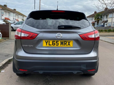 NISSAN QASHQAI TEKNA DCI CVT ENGINE SIZE 1.6 Litres FUEL DIESEL BODY 5 DOOR HATCHBACK TRANSMISSION CVT SEATS 5 COLOUR GREY REG DATE 04/02/2016 81520 Miles YL65 MRX