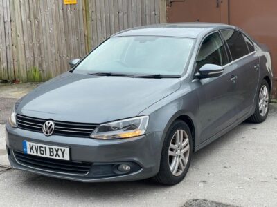 VOLKSWAGEN JETTA SPORT BLUEMOTION T TDISA ENGINE SIZE 1.6 Litres FUEL DIESEL BODY 4 DOOR SALOON TRANSMISSION SEMI AUTO SEATS 5 COLOUR GREY REG DATE 21/10/2011 64900 Miles KV61 BXY