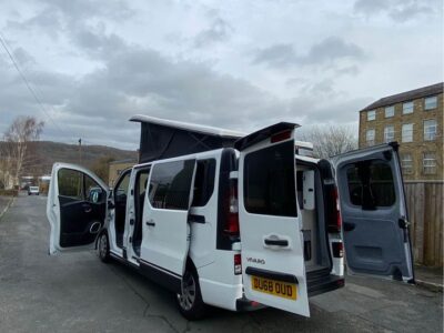 VAUXHALL VIVARO 2900 SPORTIVE CDTI ENGINE SIZE 1.6 Litres FUEL DIESEL BODY PANEL VAN TRANSMISSION MANUAL SEATS 3 COLOUR WHITE REG DATE 28/09/2018 56000 Miles DU68 OUD