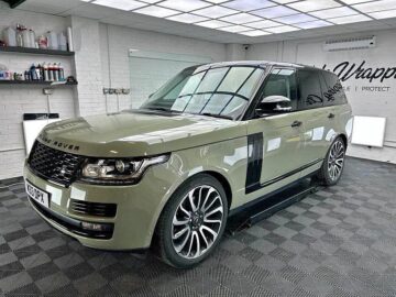 LAND ROVER RANGE ROVER VOGUE SE TDV6 AUTO ENGINE SIZE 3.0 Litres FUEL DIESEL BODY 5 DOOR ESTATE TRANSMISSION AUTOMATIC SEATS 5 COLOUR BLACK REG DATE 29/03/2018 74000 Miles FX18 XLV