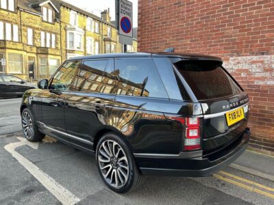 LAND ROVER RANGE ROVER VOGUE SE TDV6 AUTO ENGINE SIZE 3.0 Litres FUEL DIESEL BODY 5 DOOR ESTATE TRANSMISSION AUTOMATIC SEATS 5 COLOUR BLACK REG DATE 29/03/2018 74000 Miles FX18 XLV