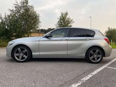 BMW MODEL 116D SPORT AUTO ENGINE SIZE 2.0 Litres FUEL DIESEL BODY 5 DOOR HATCHBACK TRANSMISSION AUTOMATIC SEATS 5 COLOUR SILVER REG DATE 27/09/2012 76,800 Miles CV62 WFS