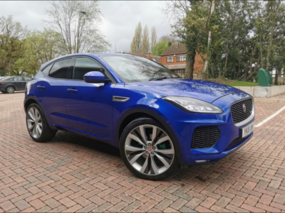 JAGUAR E-PACE R-DYNAMIC I AWD AUTO ENGINE SIZE 2.0 Litres FUEL PETROL BODY 5 DOOR ESTATE TRANSMISSION AUTOMATIC SEATS 5 COLOUR BLUE REG DATE 30/03/2018 26300 Miles YK18 UWY