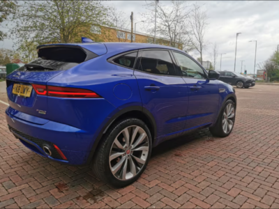 JAGUAR E-PACE R-DYNAMIC I AWD AUTO ENGINE SIZE 2.0 Litres FUEL PETROL BODY 5 DOOR ESTATE TRANSMISSION AUTOMATIC SEATS 5 COLOUR BLUE REG DATE 30/03/2018 26300 Miles YK18 UWY