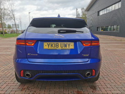 JAGUAR E-PACE R-DYNAMIC I AWD AUTO ENGINE SIZE 2.0 Litres FUEL PETROL BODY 5 DOOR ESTATE TRANSMISSION AUTOMATIC SEATS 5 COLOUR BLUE REG DATE 30/03/2018 26300 Miles YK18 UWY